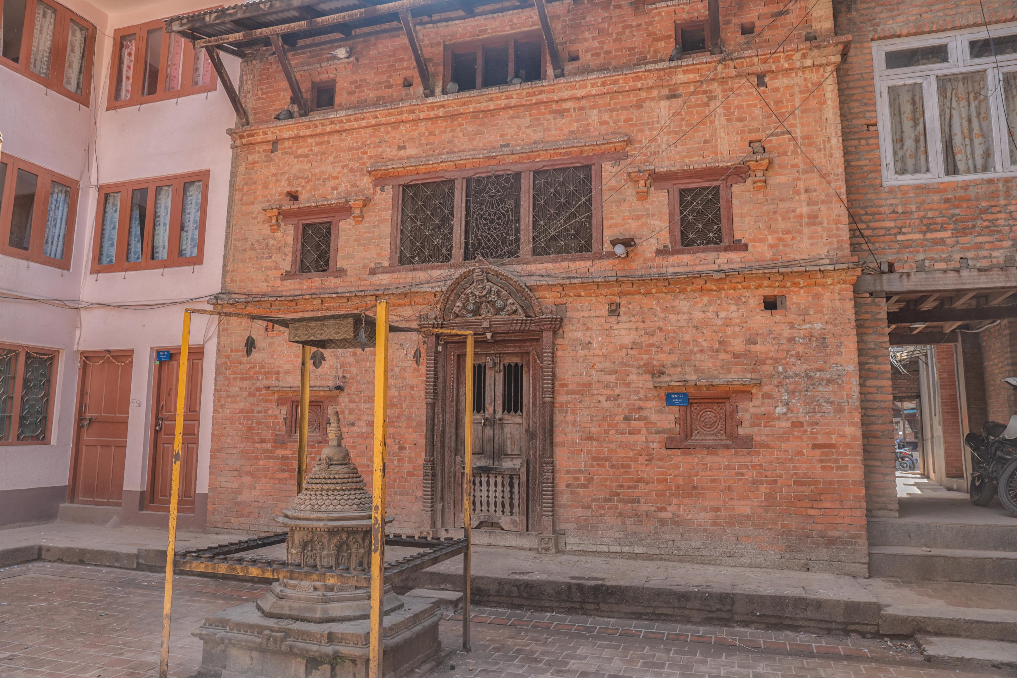 हिती फुस: